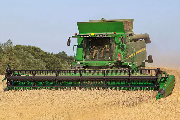 Mähdrescher, John Deere T670